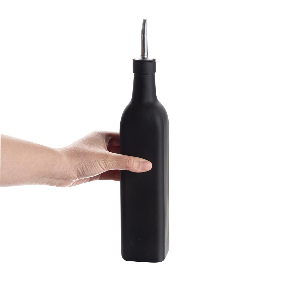Restaurantware RW Base - Dispensador de aceite de oliva de 16.9 onzas, 1 botella dispensadora de aceite de cocina, con vertedor de acero inoxidable, sin fugas, vidrio negro, vertedor de aceite de