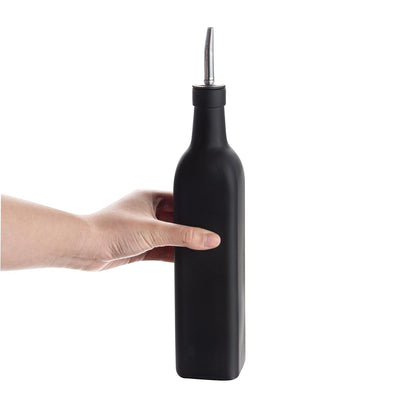 Restaurantware RW Base - Dispensador de aceite de oliva de 16.9 onzas, 1 botella dispensadora de aceite de cocina, con vertedor de acero inoxidable, sin fugas, vidrio negro, vertedor de aceite de