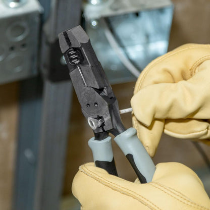 Klein Tools J2159CRTP - Alicates de corte lateral, fabricados en Estados Unidos, alicates híbridos de alto apalancamiento de 9 pulgadas con engarzador, extractor de cinta de pescado y pelacables