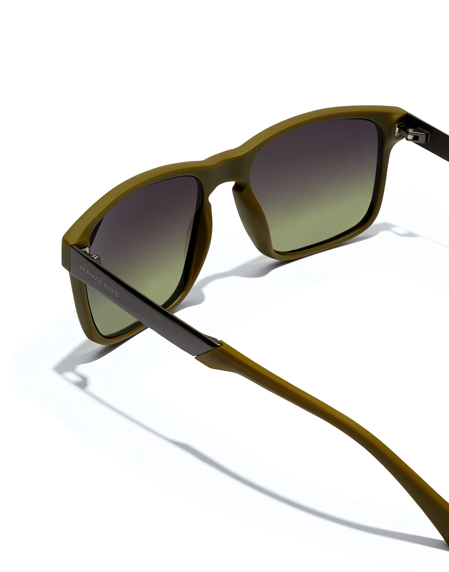 HAWKERS · Lentes de sol PEAK METAL para hombre y mujer. · OLIVE GRADIENT MOSS