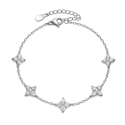 Xyphielle Pulsera de Trébol de la Suerte Color Plata para Mujer, Joyería para Mujer Regalo para Novia Esposa Mamá, Elegante para San Valentín Navidad Aniversario Cumpleaños