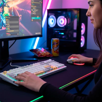 Basher Kit Gamer RGB para PC con Teclado Full Size de 102 Teclas Antighosting y Mouse de hasta 7200 dpi, Control de Volumen, Iluminación LED y Conexión USB BASH-6000