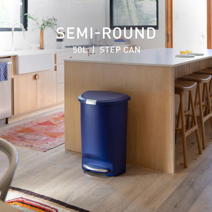 simplehuman Bote de Basura Cocina Semicircular, 50L con Pedal de Acero Duradero, Tapa con Seguro Antimascotas, Color Índigo