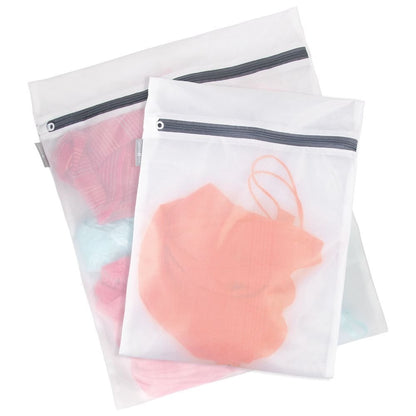InterDesign 05960 Mesh Laundry Bags for Delicates in-Wash Cleaning, Bras, Underwear, White, Medium/Large, Set of 2