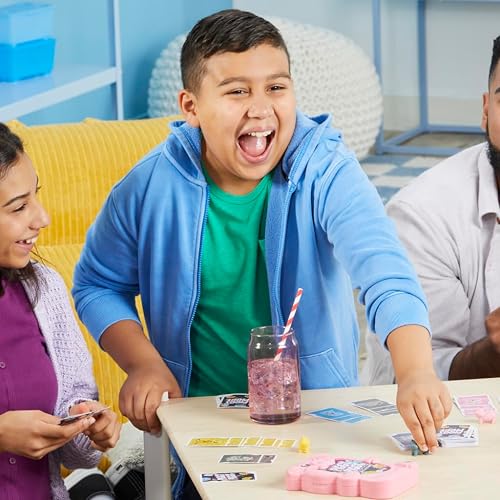 Hasbro Gaming Piggy - Juego de Cartas para 2 a 6 Jugadores Desde 7 Años