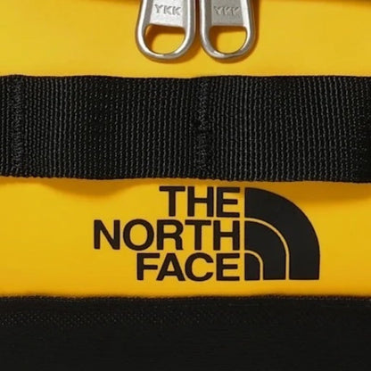 The North Face - Bote de Viaje Unisex para Campamento Base, pequeño Summit Gold/TNF, Negro, NPF, Talla única
