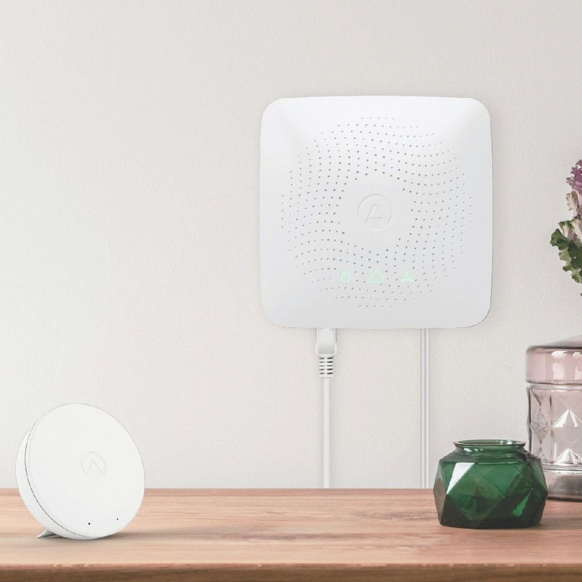 Airthings 4200 Kit de casa, radón, riesgo de moho y sistema de monitoreo de calidad del aire interior, multihabitación