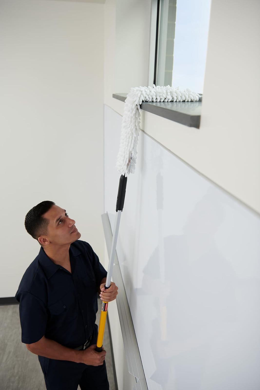 Rubbermaid Commercial Products HYGEN - Varita flexible de conexión rápida con funda de microfibra, color blanco | Funda de microfibra para zonas de difícil acceso, compatible con sistema HYGEN, color blanco