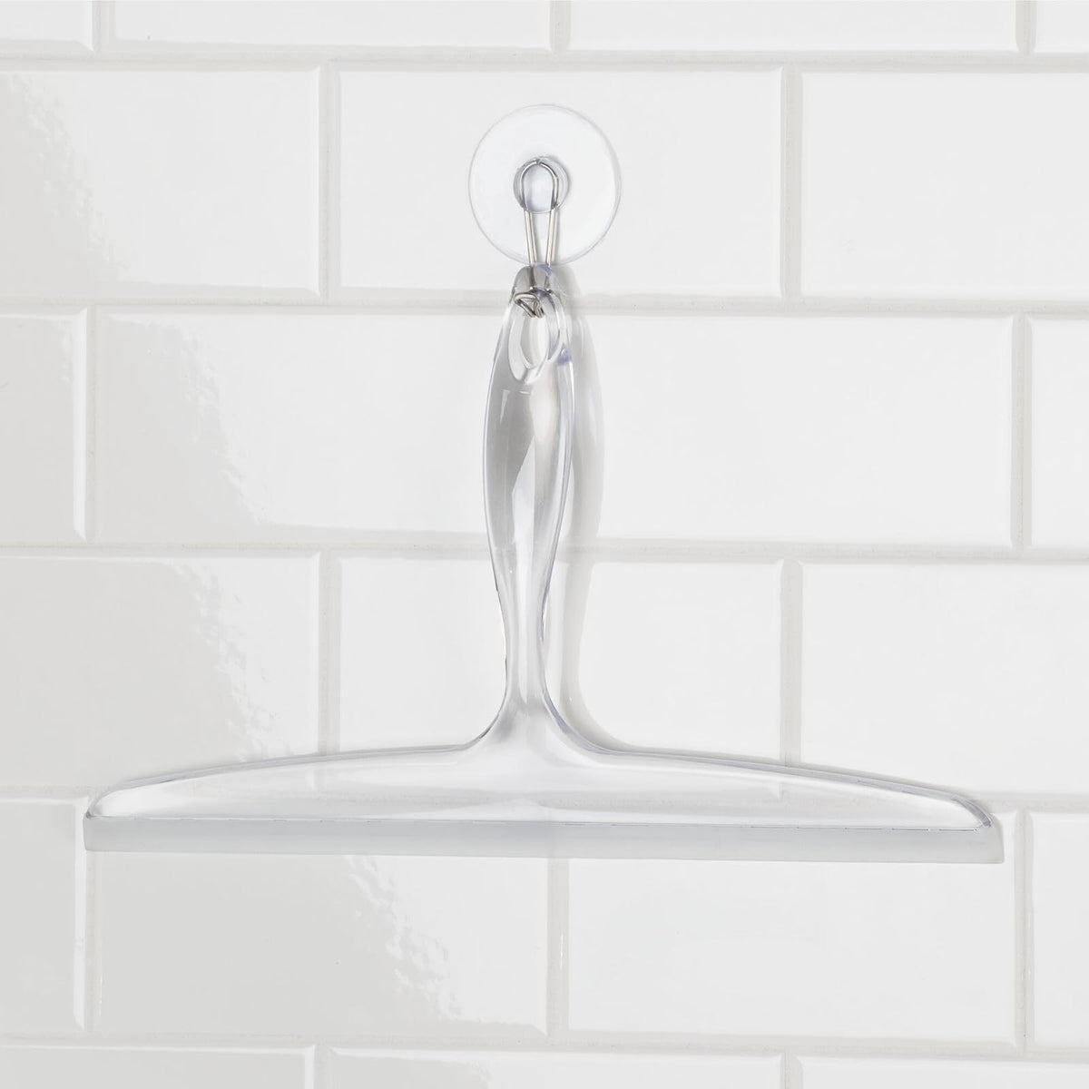 InterDesign iDesign - Escobilla de Ducha de plástico para baño con Gancho de Pared, Juego de 2 Unidades, Transparente