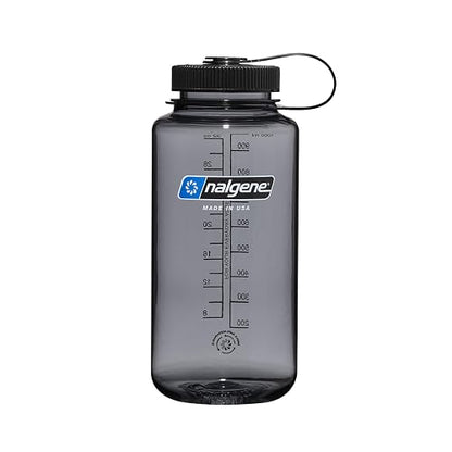 Nalgene - Botella de agua Tritan a prueba de fugas, sin BPA, boca ancha de 32 onzas, fabricada en los Estados Unidos para uso al aire última intervensión e hidratación diaria (gris con tapa negra)