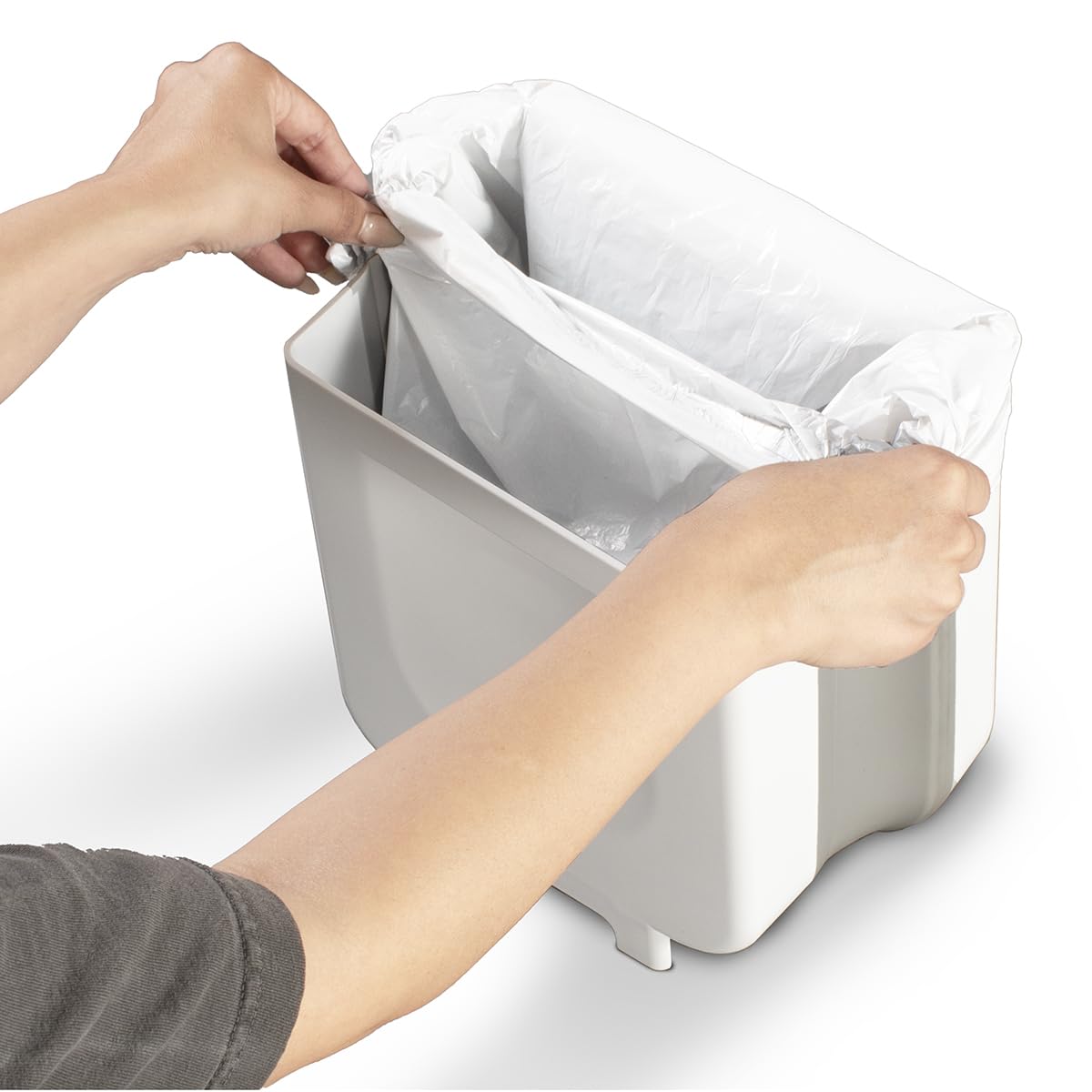 Glad Roomate - cubeta de basura plegable | cubeta de basura de viaje compacto con diseño expandible que ahorra espacio | Cesta de eliminación para interiores y exteriores, 2 galones, color blanco