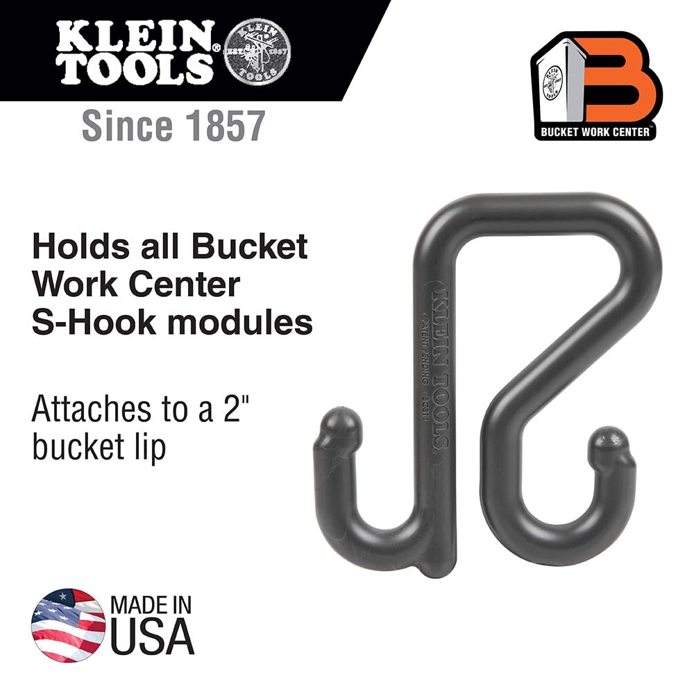 Klein Tools BC311 Lineman S-Hook, fabricado en Estados Unidos, para cubos de utilidad con borde de cubeta de 2 pulgadas, se conecta a todos los módulos de gancho en S del centro de trabajo de cubeta