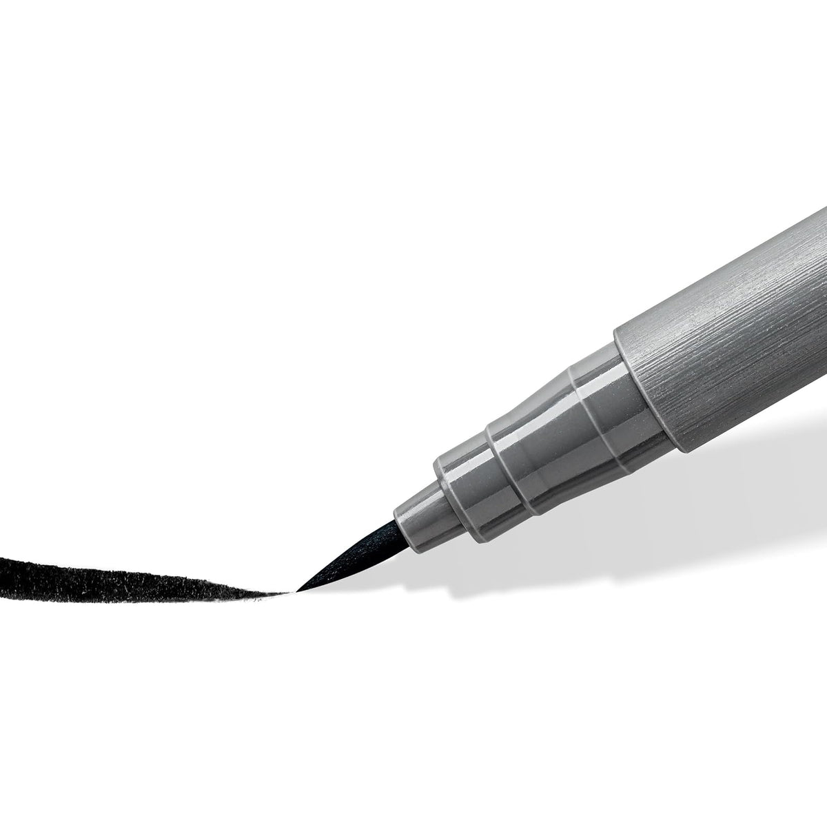 STAEDTLER Pigment Arts - Bolígrafo de pincel suave, color gris, paquete de 6 bolígrafos, 372 C6