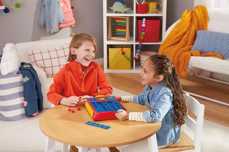 Hasbro Gaming Destreza - Juego de Mesa Infantil con Bandeja Personalizable