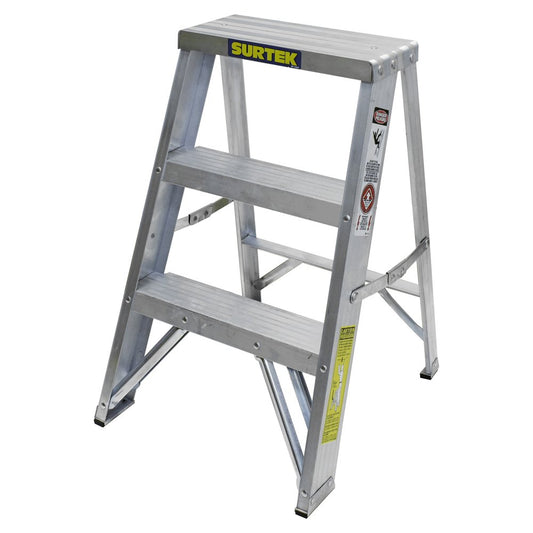 Surtek TT2 Escalera tipo taburete de aluminio con 2 peldaños