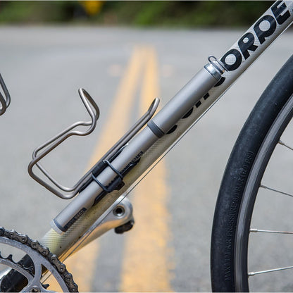 Blackburn Core - Minibomba para bicicleta estándar y delgada