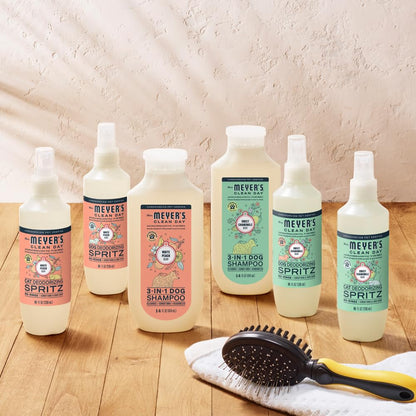 Mrs. Meyer’s Dog DeodSpritz Manzanilla Dulce 236 ml | Spray desodorante para perros con aroma a manzanilla | Refresca, calma y elimina olores