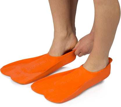 Cressi - Aletas flotantes Cortas para Aprender a Nadar, para niños de 1 año en adelante, Mini luz: diseñadas en Italia