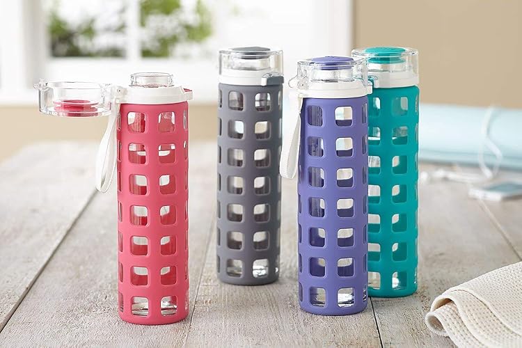 Ello Syndicate - Botella de agua de vidrio con tapa abatible de un solo toque y funda protectora de silicona y bucle de transporte, sin BPA, apta para lavaplatos, 20 onzas