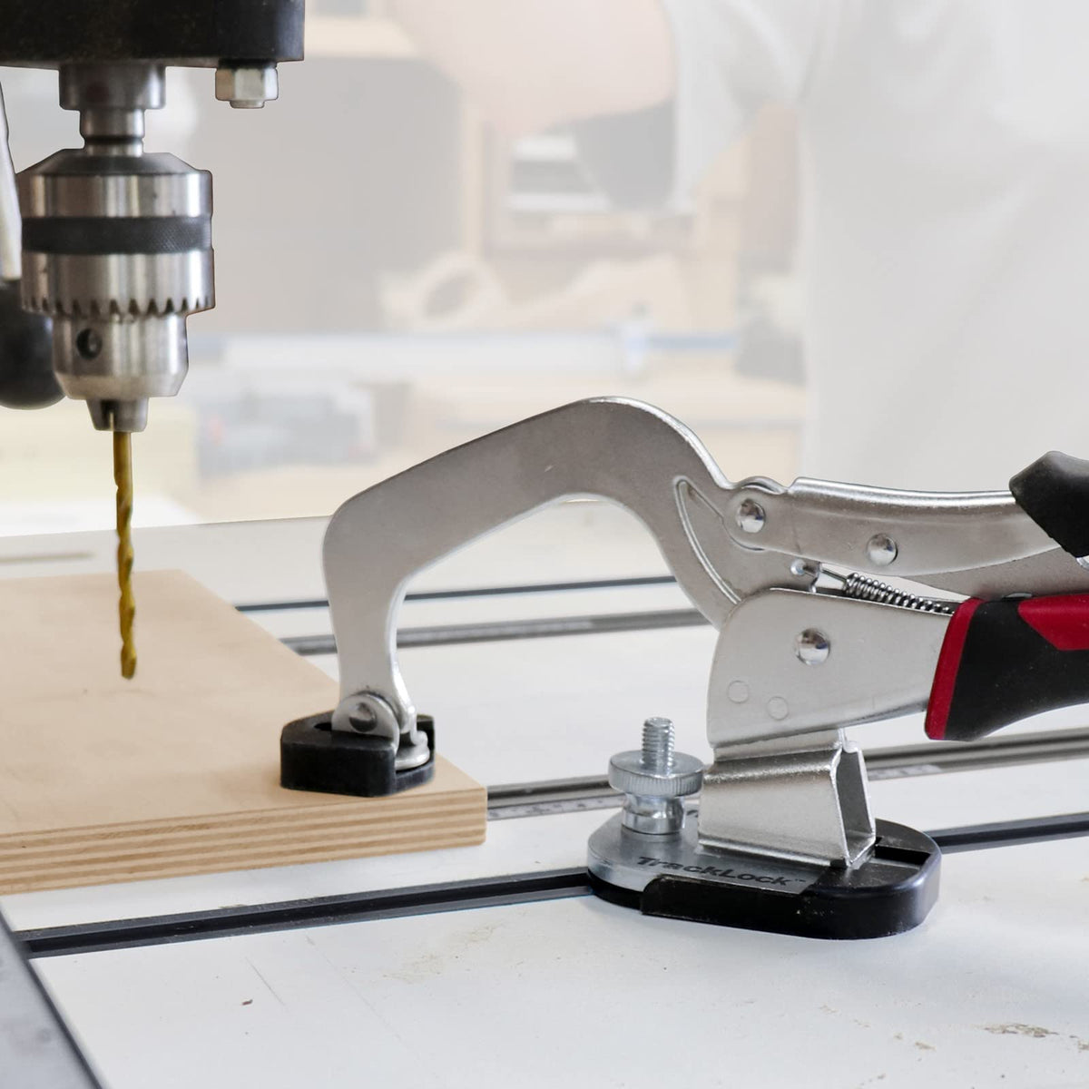 Milescraft Track Master Sistema de Sujeción de Track 4023 | Contiene base de sujeción con conectores 1/4in-20, 13x20 mm, 23x30 mm, 30x35 mm, adáptase a cualquier pista T