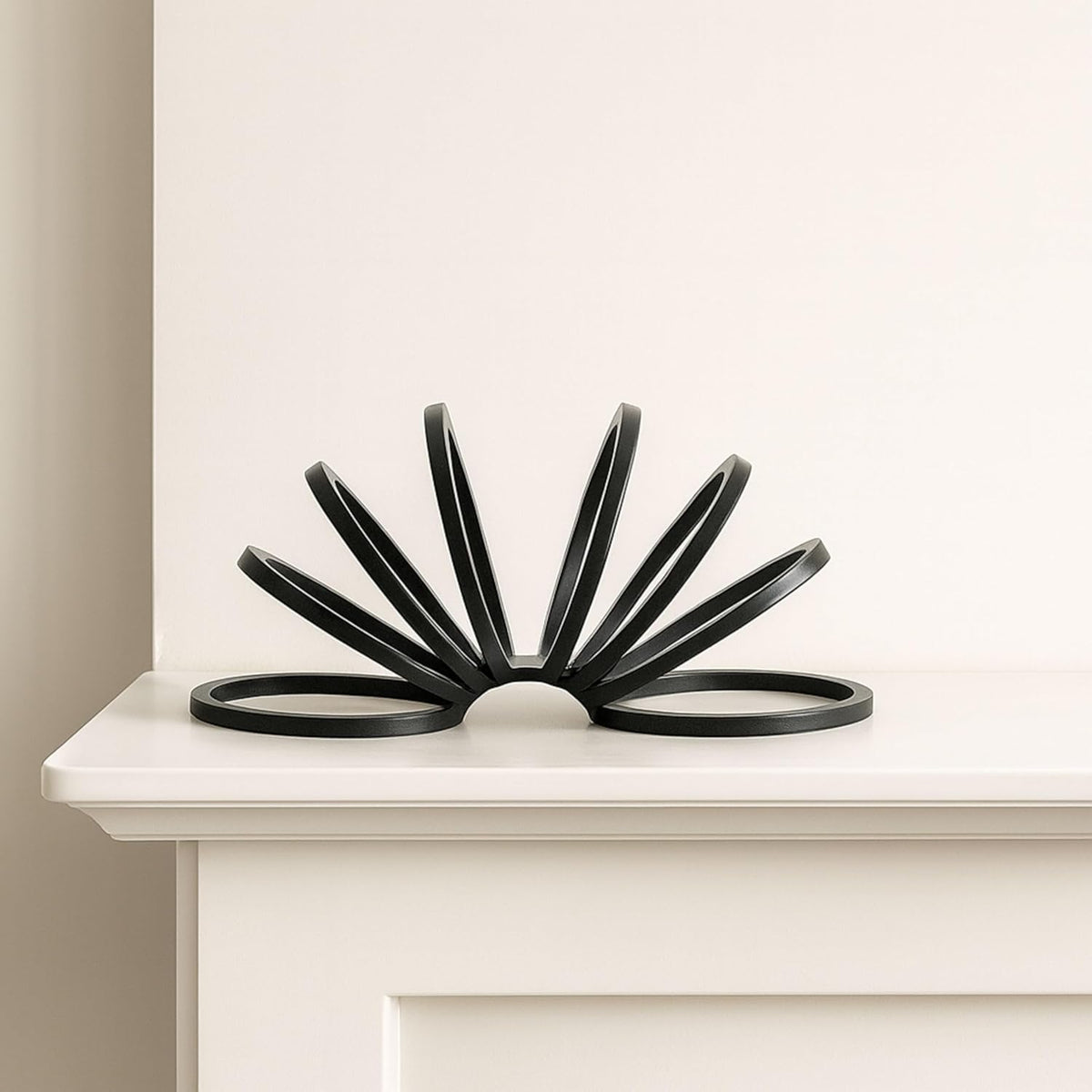 Sagebrook Home Metal, 11 Pulgadas, decoración de Anillo Slinky Negro, Redondo, Aluminio, contemporáneo, 11 Pulgadas de Largo x 5 Pulgadas de Ancho x 6 Pulgadas de Alto, Color sólido