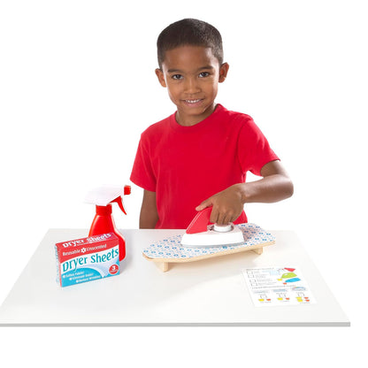 Melissa & Doug Juego de cesto para la Colada con Plancha de Madera, Tabla de Planchar y Accesorios (14 Piezas)
