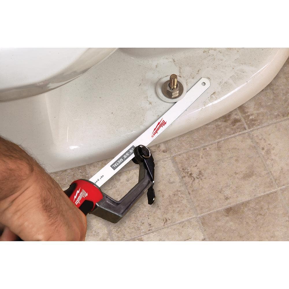 Milwaukee 48-22-0012 Sierra compacta operada a mano con cambio de hoja sin herramientas (hoja de 10 pulgadas incluida)
