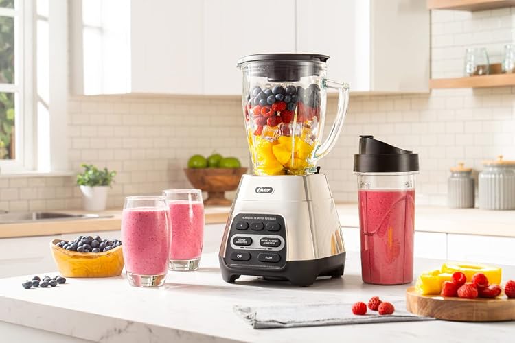Oster Licuadora 1000 W con Vaso de Vidrio de 1.5 L, 2 Programas Automáticos | Tecnología Reversible: prepara jugos, smoothies, salsas y masas, vaso de vidrio + Blend-N-Go de Tritan 750 ml, BLSTPYG1310NBG