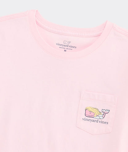 Vineyard Vines - Playera de Manga Corta con Bolsillo para niñas, Bebida Rosa
