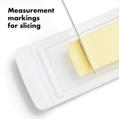 Plato ancho para mantequilla OXO Good Grips, color blanco, Mantequera, Blanco/transparente, Nulo, 1