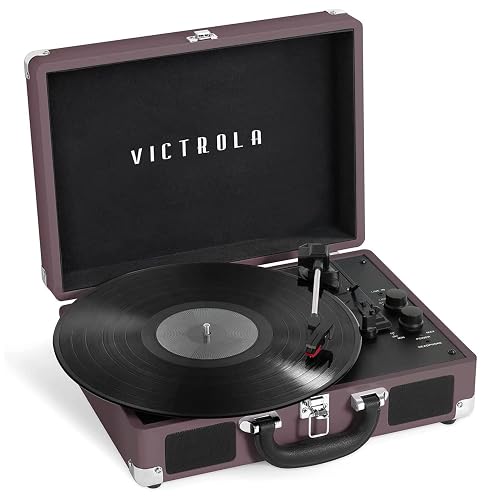 Victrola Journey - Tocadiscos de Maleta Bluetooth - Magenta Altavoces estéreo Integrados, Tocadiscos de 3 velocidades Reproduce Discos de 7", 10" y 12", transmisión Bluetooth, Salida para Auriculares