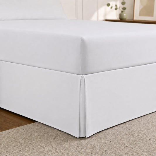 Cathay Home - Falda de Cama Plisada de Microfibra de Doble Cepillado de fácil Ajuste, Ultra Suave, Resistente a la decoloración y a Las Arrugas, Color Blanco, tamaño matrimonial