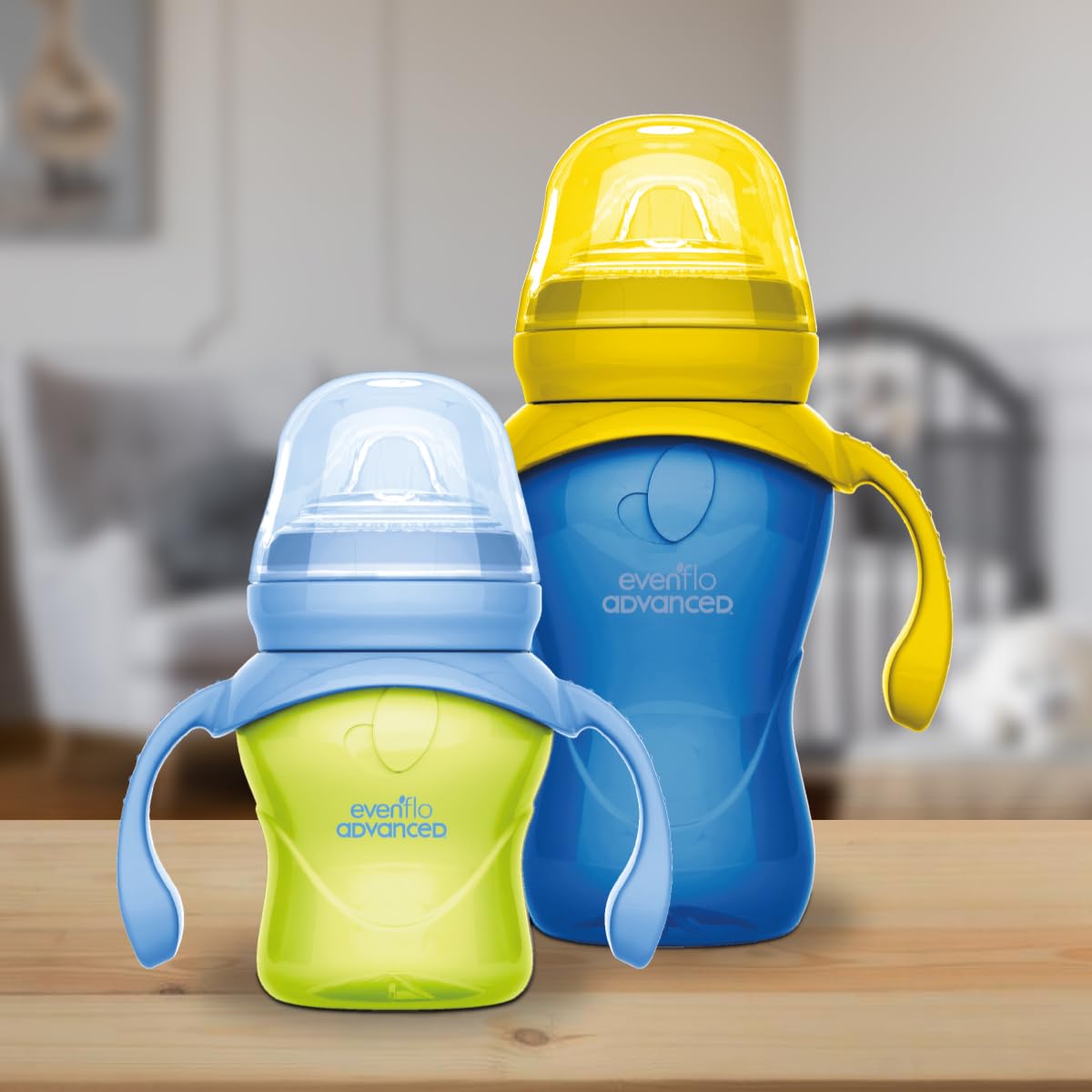 Evenflo Advanced Set de Tazas Entrenadoras, Verde y Azul, con Boquilla Ultra Suave de Silicón, 150ml y 270ml, 2 Piezas, para Bebés desde 6 Meses