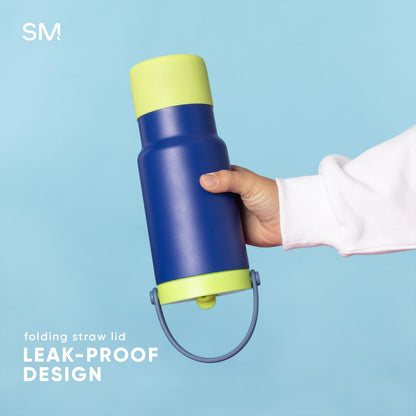 Simple Modern Trek Pivot | Vaso Térmico Infantil de 710 ml con Popote Abatible, Asa y Bota de Silicona | Botella Aislada de Acero Inoxidable | Escuela y Viajes | Lime Checkmate