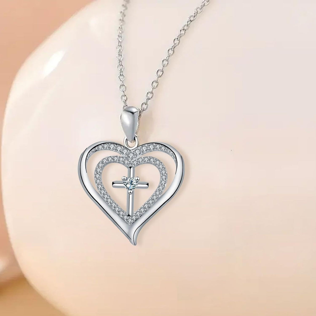 XYPHIELLE Collar para Mujer de Corazón y Cruz con Circonitas - Un Regalo Elegante e Ideal