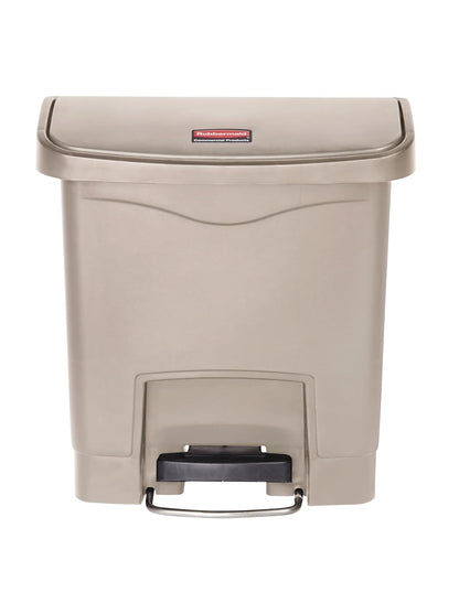 Rubbermaid Commercial Products Streamline® – Contenedor Delgado para Espacios Reducidos, Bote con Pedal Frontal, Cierre Silencioso y Bisagra que No Daña la Pared, Capacidad de 15 L, Beige 1883455