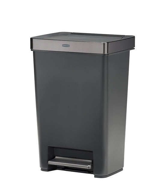 Rubbermaid Premier® Series III – Contenedor con Pedal para Residuos, Bote con Borde de Acero Inoxidable Resistente a Huellas y Base Antideslizante, Capacidad de hasta 47 L, Gris Carbón 2124165