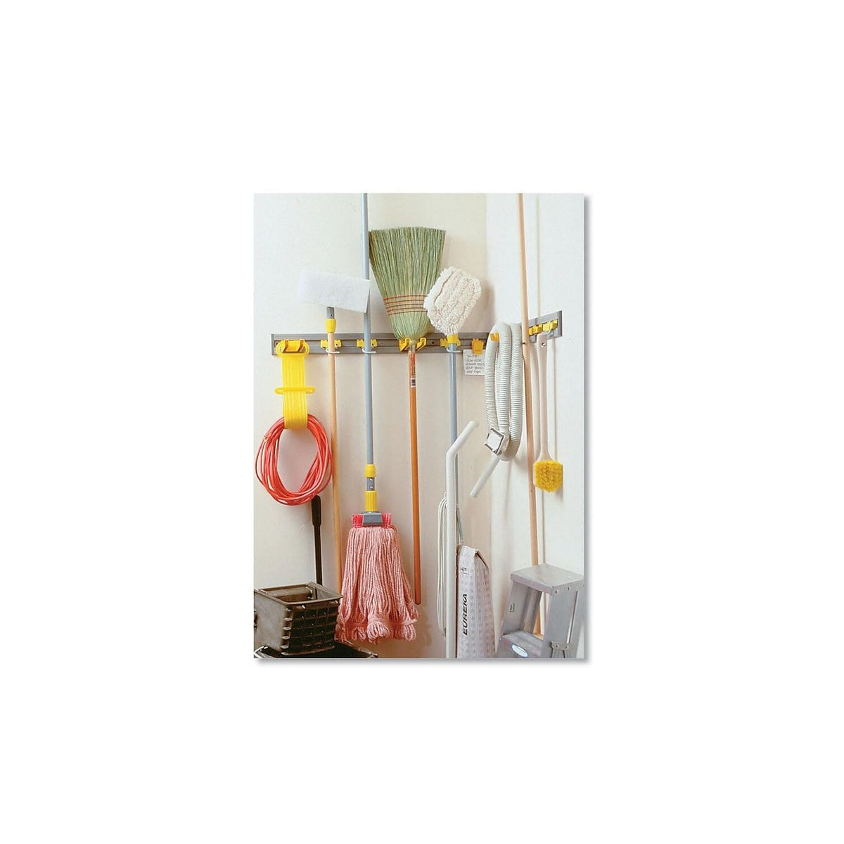 Rubbermaid Commercial Products – Organizador de Armario y Kit Portaherramientas de 86 cm, Ganchos en S para Colgar Herramientas con Mango, Soporte con Clip para Notas, Gris FG199300GRAY