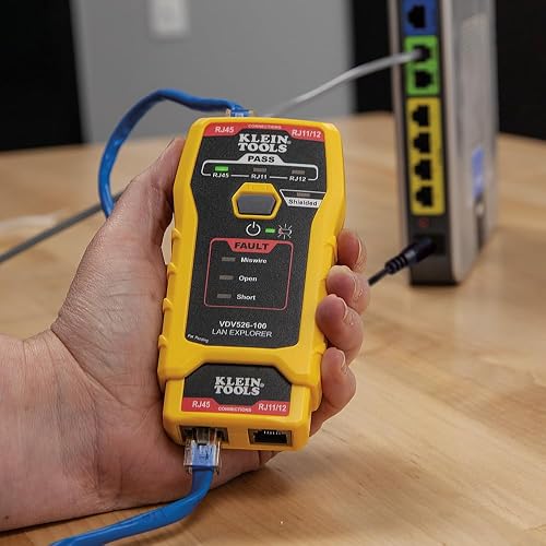 KLEIN TOOLS VDV526-100 |Probador De Red |RJ11/RJ12/RJ45 |Diagnóstico Rápido | Probador de cable de red RJ11, RJ12 y RJ45, ideal para detectar fallas y revisar conexiones de forma rápida y sencilla.