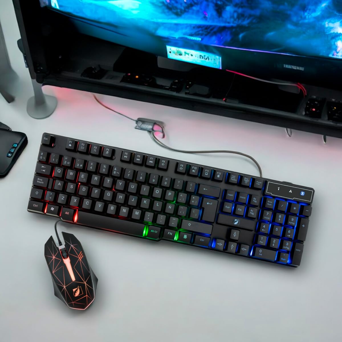 Green Leaf 18-8306 Kit Multimedia Teclado y Mouse Tipo Gamer Alambricos, Luz Led Colores, Negro