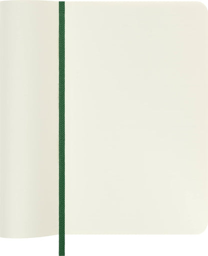 Moleskine Classic Notebook, Soft Cover, Pocket (3.5" x 5.5") Plain/Blank, Myrtle Green, 192 Pages, Pequeño