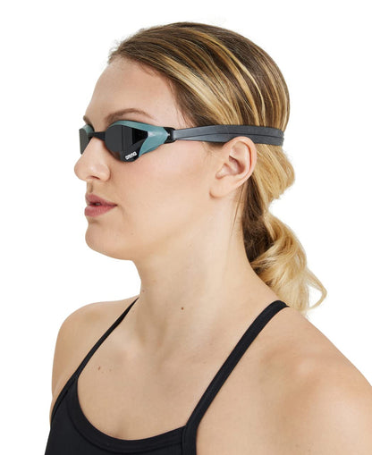 Arena Unisex Cobra Core Swipe Anti-Fog Racing Swim Goggles for Men and Women Polycarbonate Mirror Lens, Emerald/Cyber Lime