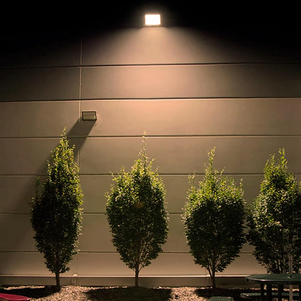ICON Reflector LED Exterior 50W 3000K IP65 | Luz cálida, 5500 lúmenes, 110 lm/W, ángulo 120°, resistente al polvo y lluvia