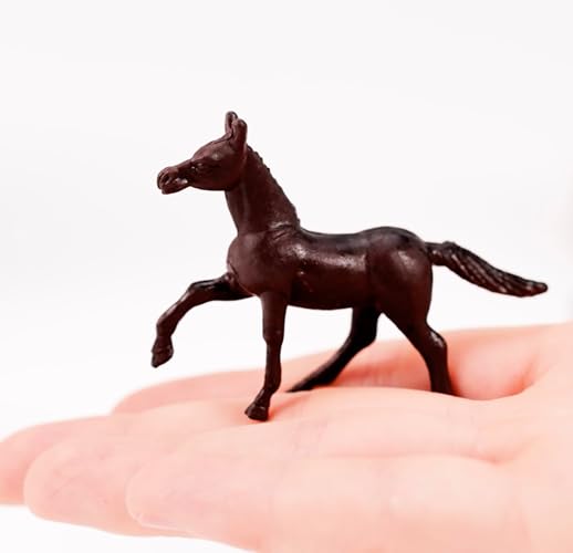 Terra by Battat Caballos en Tubo, Figuras de Caballos en Miniatura | Set de 60 caballos de juguete de plástico en distintas posturas, para dioramas o coleccionar, Caballos en tubo, 3 años y +