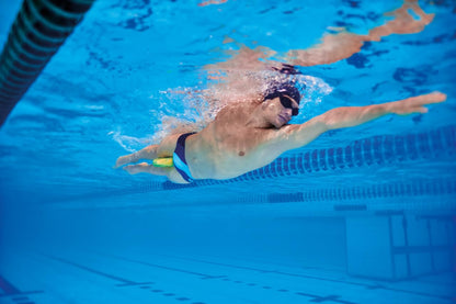 Arena - Herramienta de Entrenamiento de natación Unisex para Adultos, 2 en 1, Ayuda Flotante para Nadadores competitivos o Principiantes, Espuma Ligera y Suave, Talla única