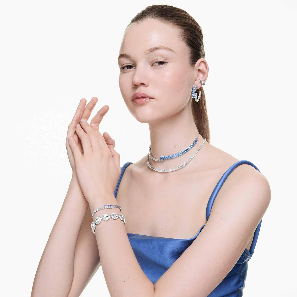 Swarovski Pulsera Matrix, Tallas mixtas, Azul, Baño de rodio