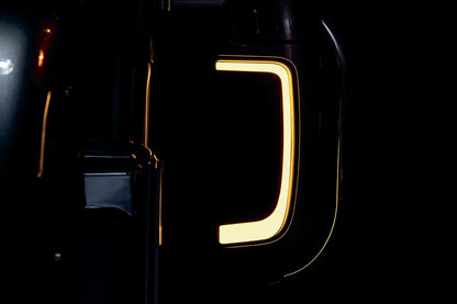 Kuryakyn Luces LED de Señal de Giro 5064 para Motocicletas Harley-Davidson 2014-2020, Negro Satinado, 1 Par