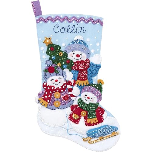 Bucilla - Kit de calcetines de fieltro para Navidad, 45,7 cm, retrato familiar de nieve
