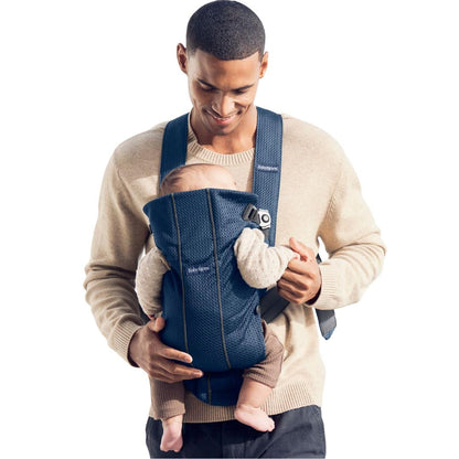 BabyBjörn Canguro Portabebé Mini 3D Mesh, Gris Beige (7-15 lbs) - Azul marino - 1 Count (Pack of 1) - Malla 3D