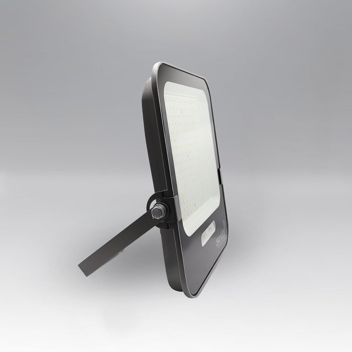 Reflector LED SMD Cuadrado Slim ARTLITE ARE-025 Blanco Frío 300W 37,500 Lúmenes Alta Potencia Eficiencia 125Lm/W IP66, Resistente al Lluvia, Polvo y luz Solar